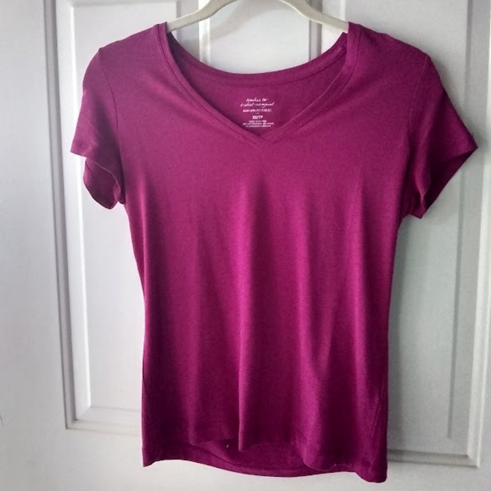 Banana Republic Timeless Tee-Fuschia-XS